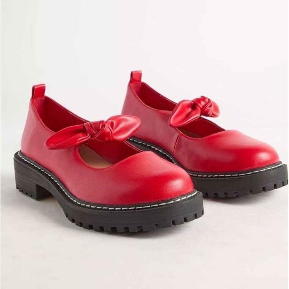 torrid Red Bow Mary Jane Flats with Lug Sole. 8.5 w
